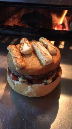 na brasa burguer dois corregos (21)